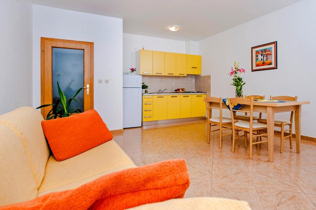 Apartments Bella B روفينج المظهر الخارجي الصورة