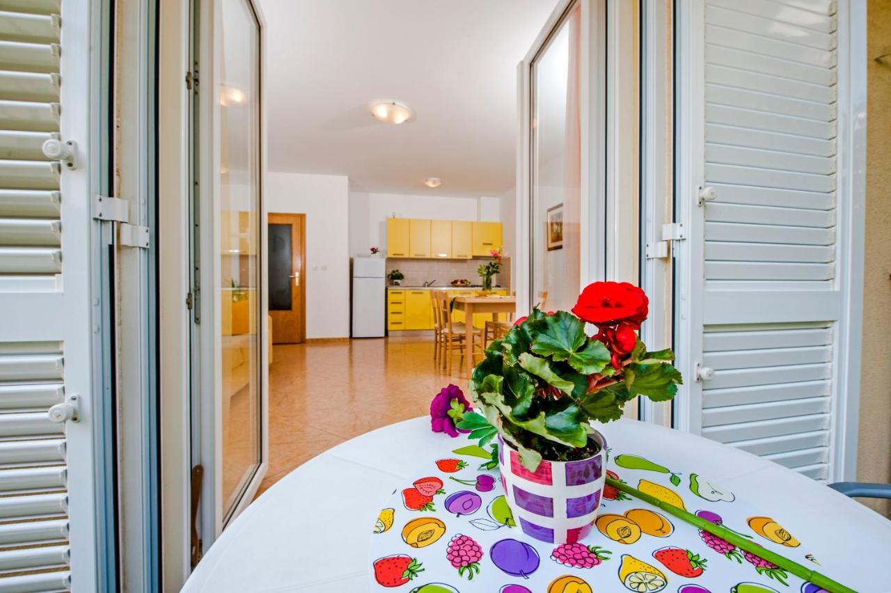 Apartments Bella B روفينج المظهر الخارجي الصورة
