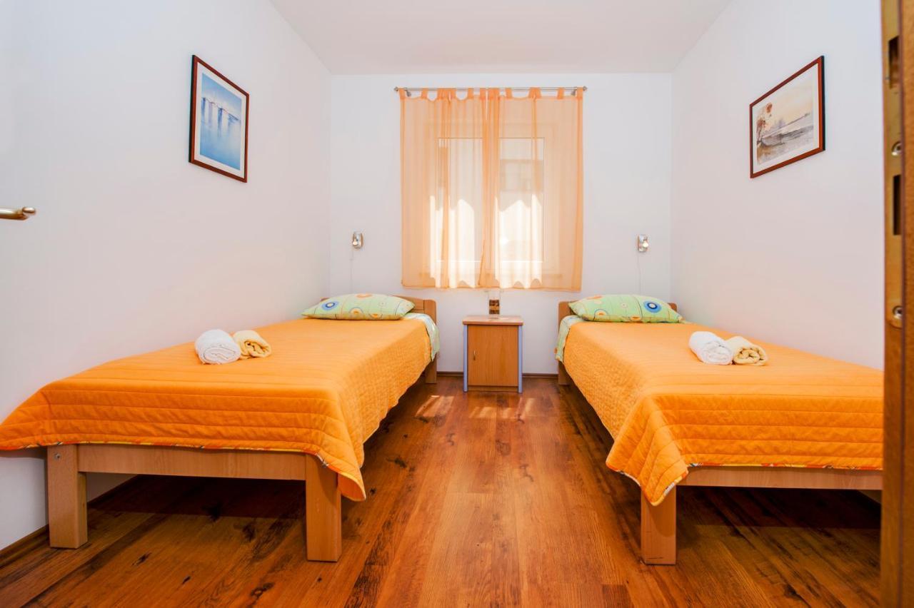 Apartments Bella B روفينج المظهر الخارجي الصورة