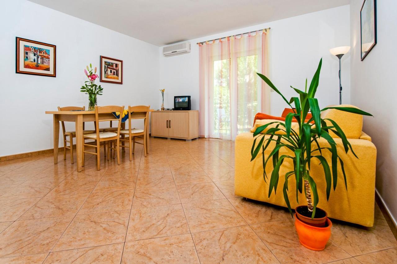 Apartments Bella B روفينج المظهر الخارجي الصورة