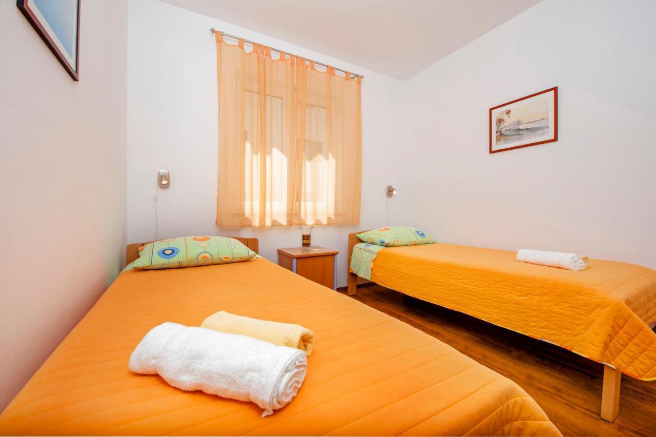 Apartments Bella B روفينج المظهر الخارجي الصورة