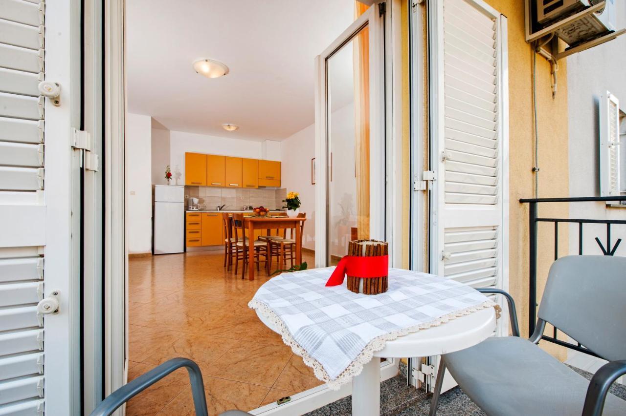 Apartments Bella B روفينج المظهر الخارجي الصورة