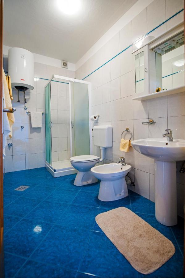 Apartments Bella B روفينج المظهر الخارجي الصورة